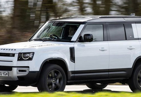 تجربه رانندگی با لندروور دیفندر P400 جدید