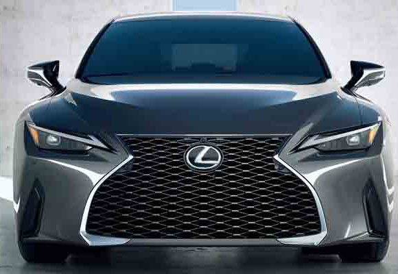 مقایسهٔ لکسس LS قبل و بعد از فیس‌لیفت