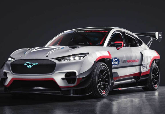 موستانگ مک-ای ۱۴۰۰، دیوانه‌وار به سبک فورد