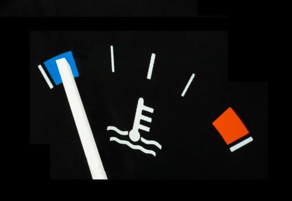 دلیل بالا رفتن امپر اب خودرو هنگام استفاده از کولر