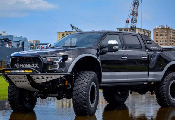 فورد F-250 مگارپتور با تجهیزات ویژه آفرود معرفی شد