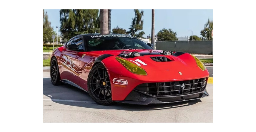 فراری F12 برلینتا با پیشرانه‌ی ۱۵۰۰ اسب بخاری معرفی شد