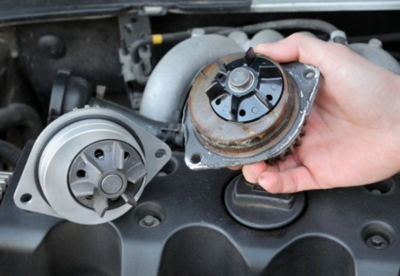 علایم خرابی واتر پمپ خودرو و علایم خرابی آن