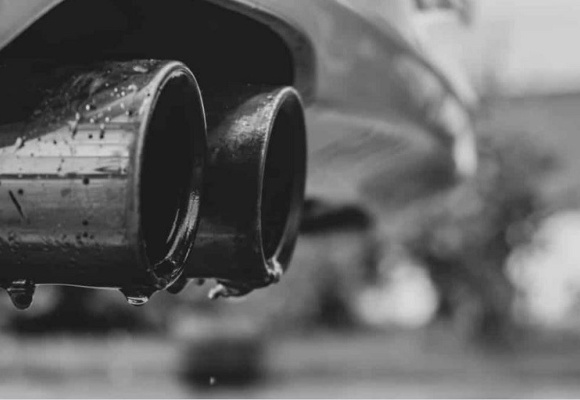 علت خروج آب از اگزوز خودرو 