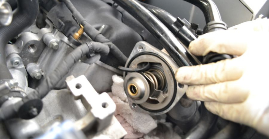 نقش ترموستات خودرو چیست و چگونه کار می کند؟