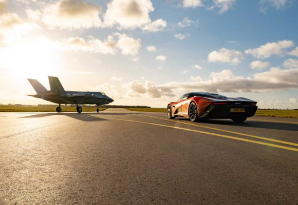 نبرد جذاب مک‌لارن اسپیدتیل و جنگنده F35